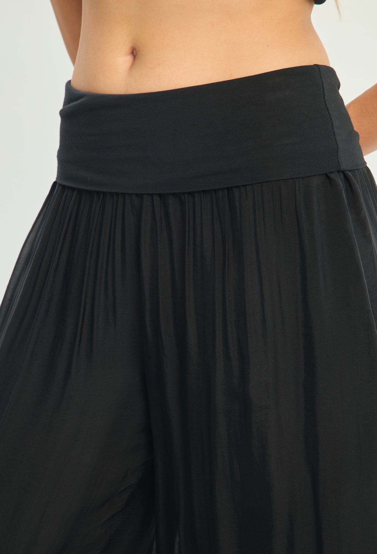 Pantalón Seda Pretina Ancha negro BYBLA