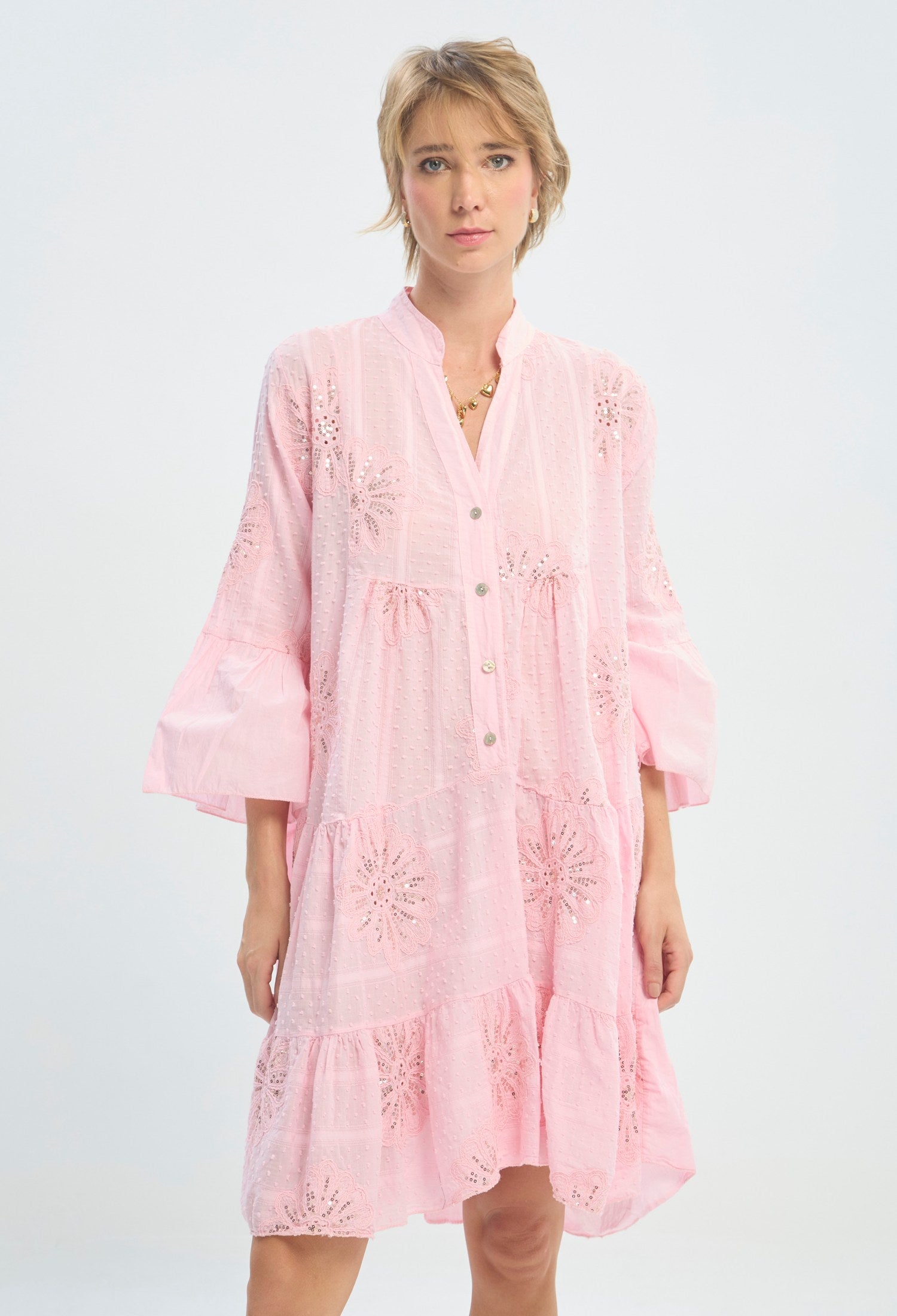 Vestido corto rosa en lino con bordado calado BYBLA - vista 5
