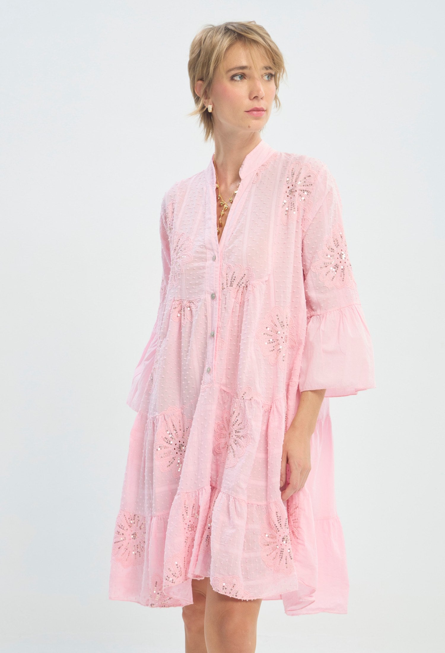 Vestido corto rosa en lino con bordado calado BYBLA - vista 6