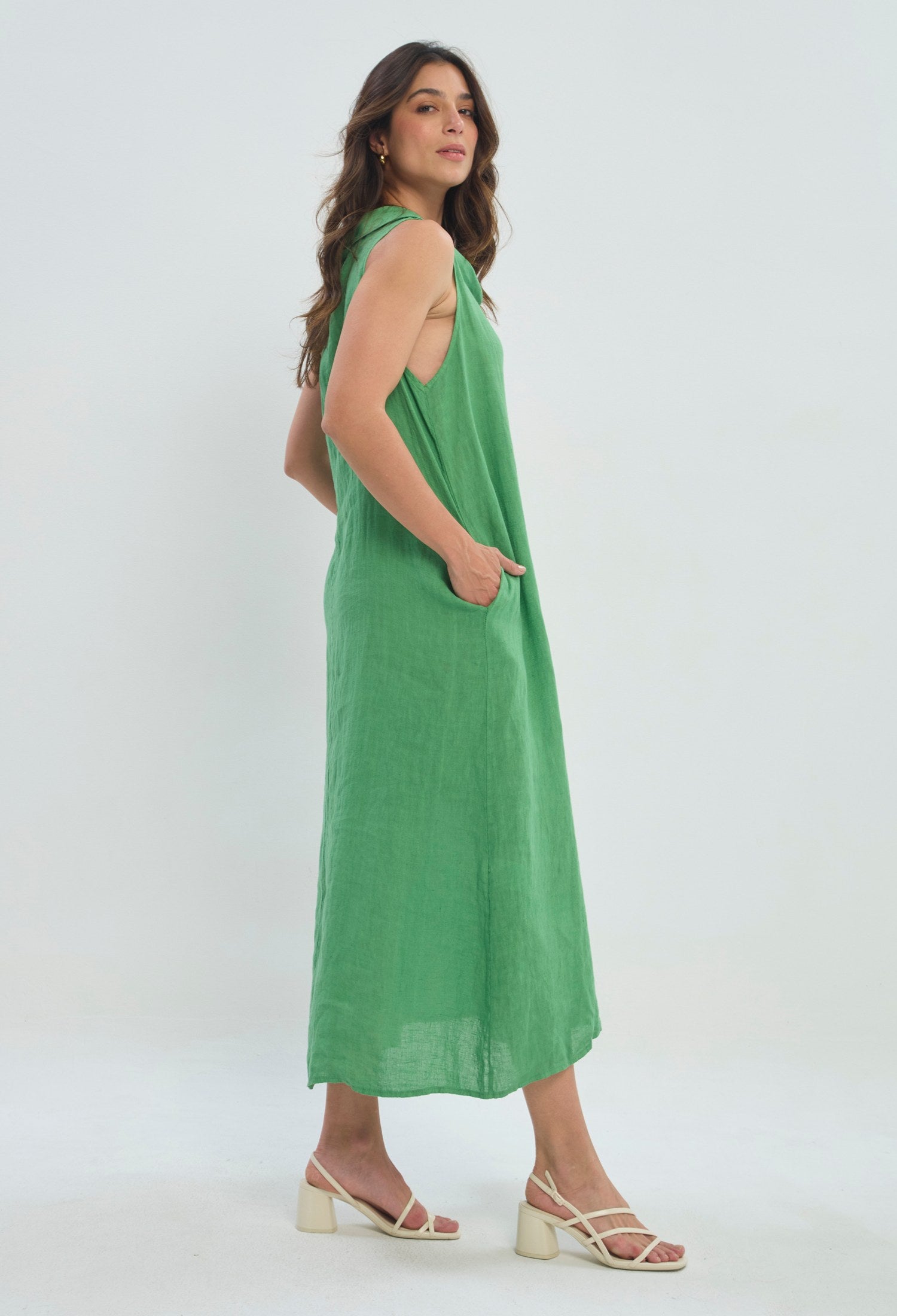 Vestido Largo de Lino Drapeado verde esmeralda sale BYBLA