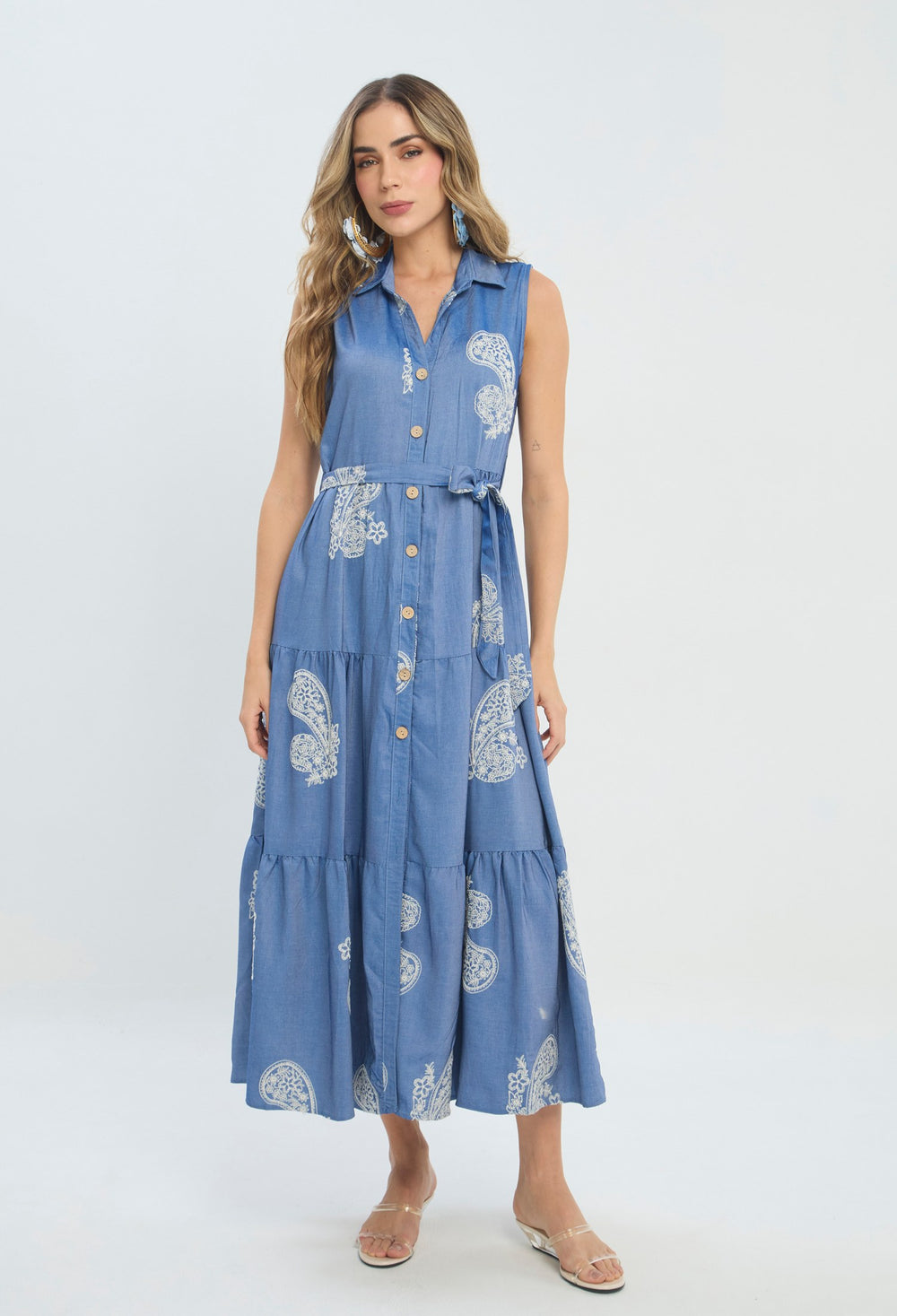 Vestido largo camisero azul con estampado cachemira y cinturón
