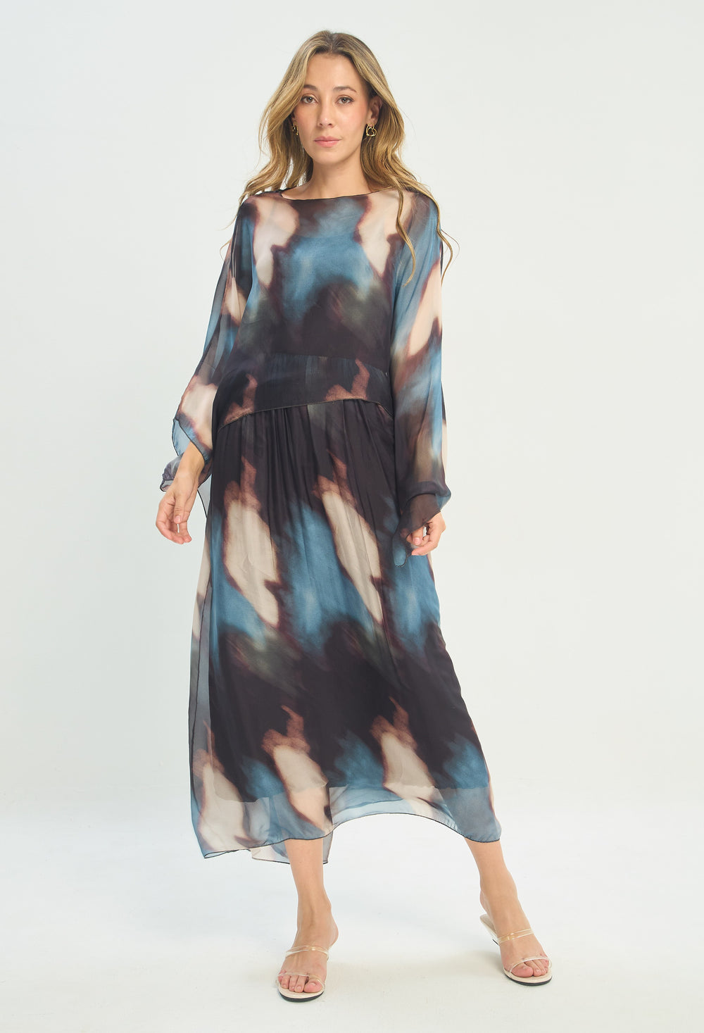 Vestido Largo con Blusa de Seda Azul y Café BYBLA