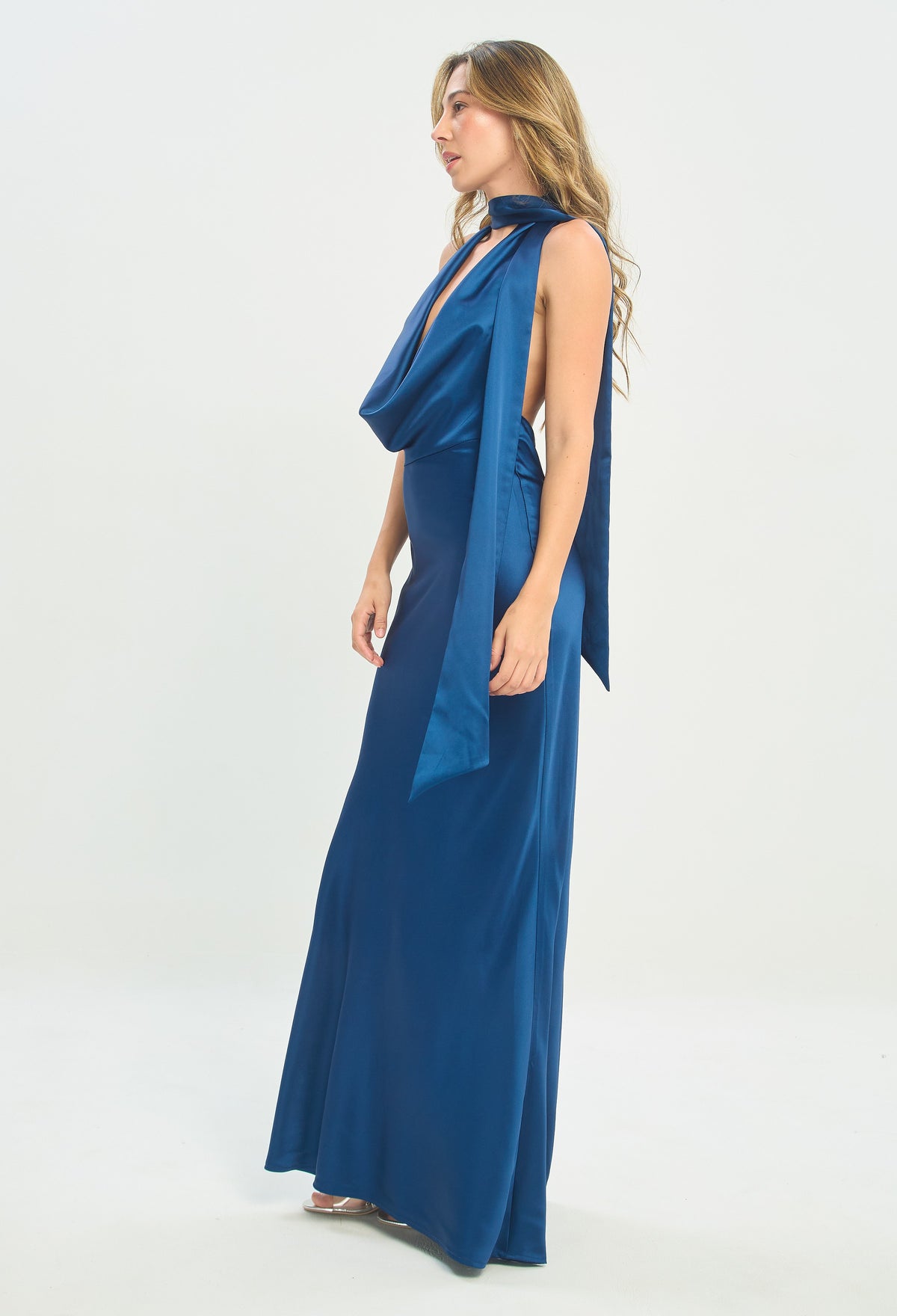 Vestido Largo con Bufanda Azul Petróleo BYBLA - vista 7