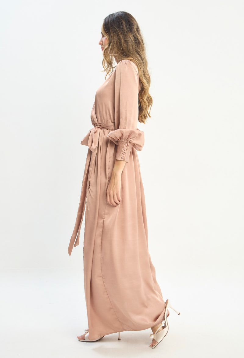 Mujer luciendo vestido marrón BYBLA - Cruzado Cinturón - vista 2