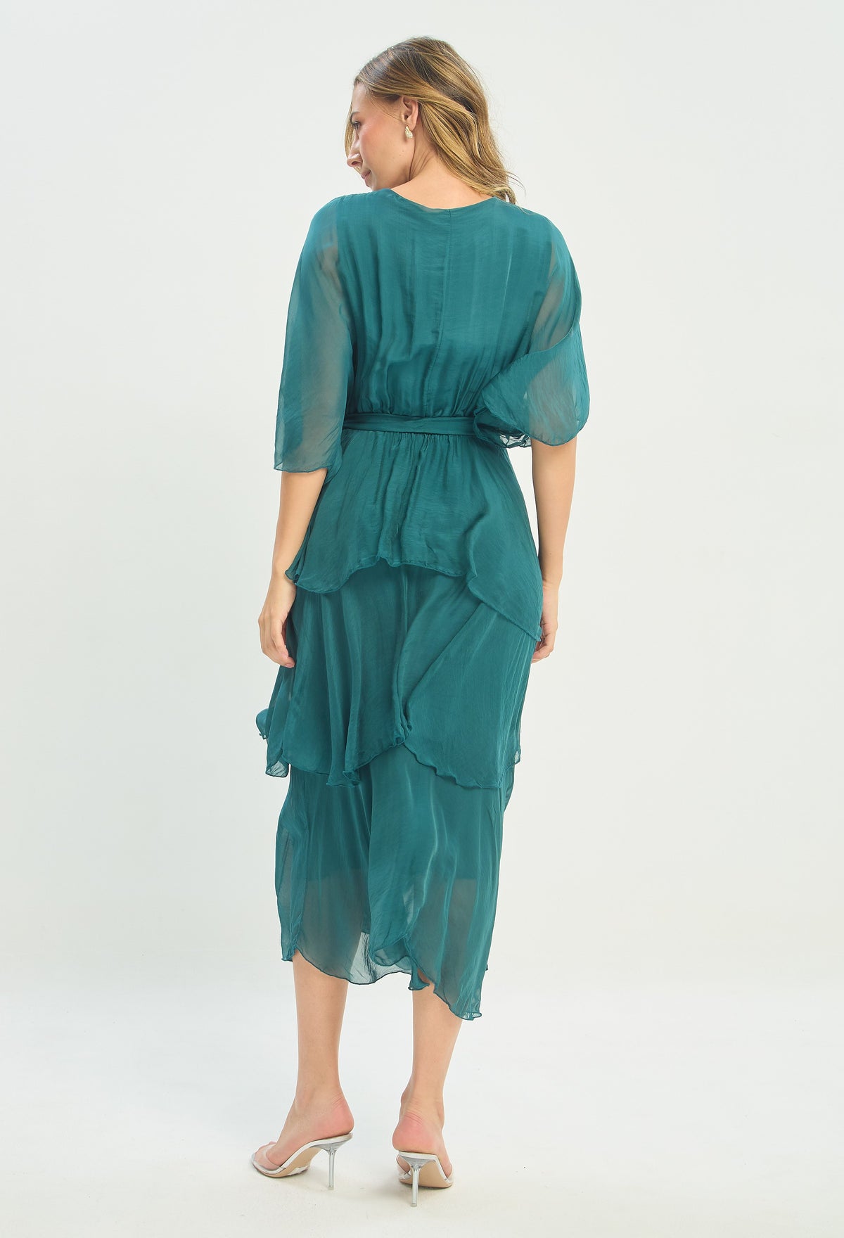 Vestido Largo Cruzado Volantes Verde Esmeralda BYBLA - vista 5