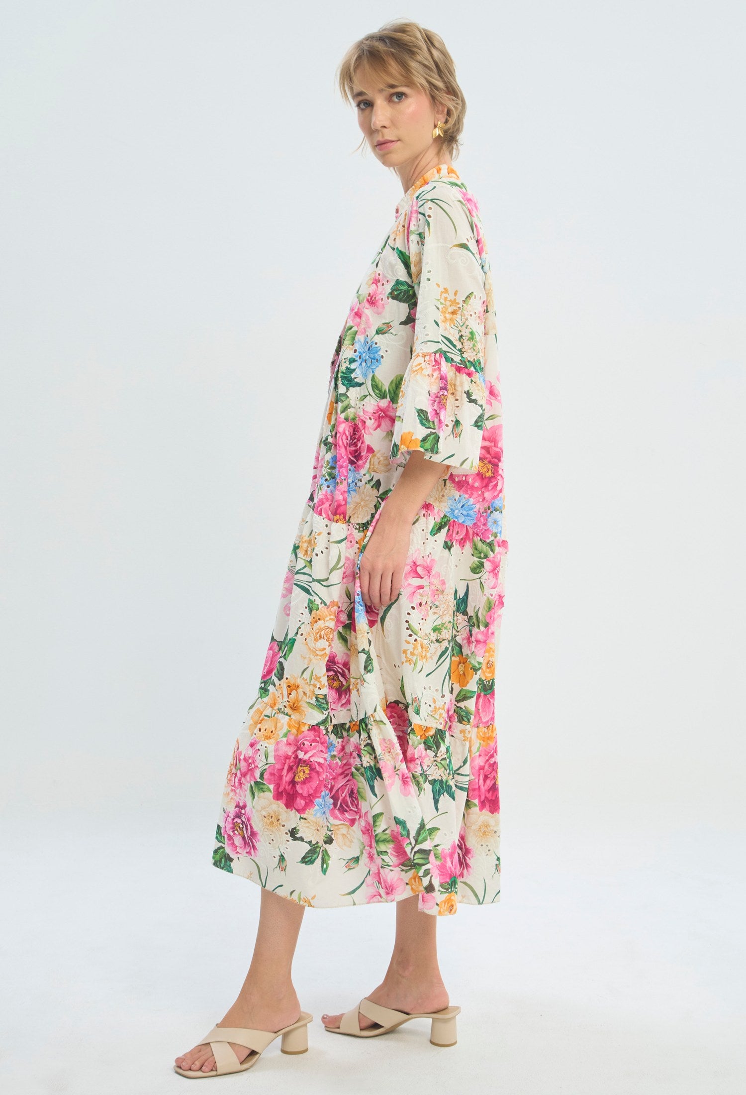 Vestido largo floral con rosas y ojalillo bordado BYBLA - vista 2