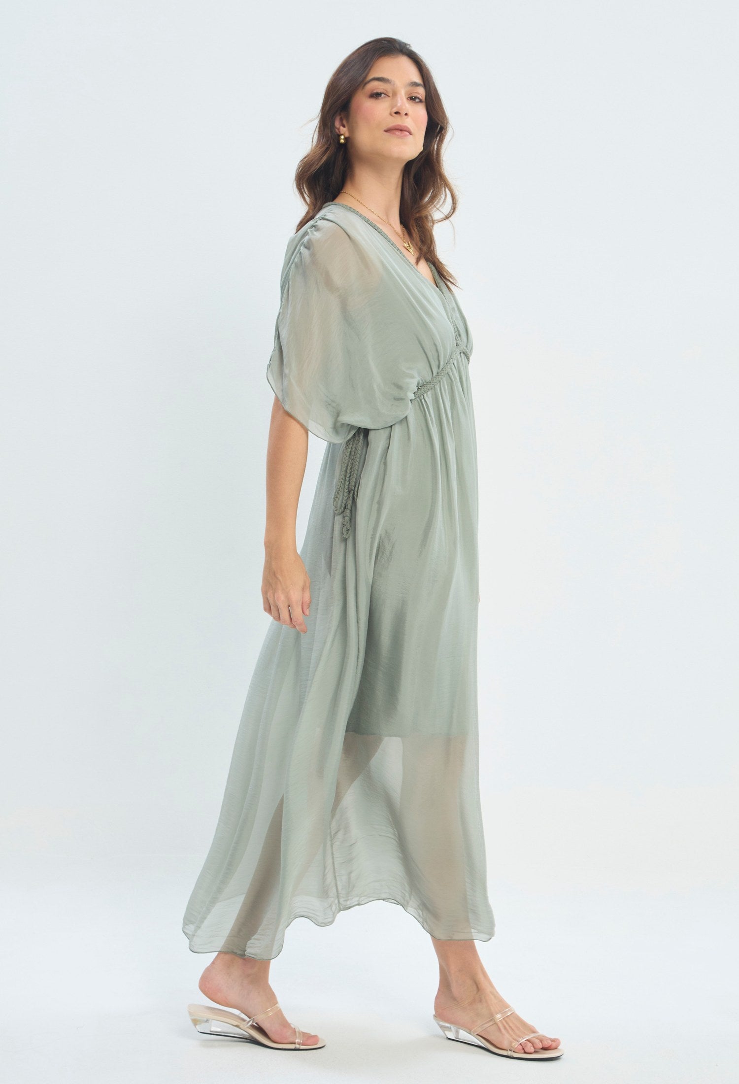 Vestido Largo Fruncido Vaporoso verde salvia BYBLA - vista 2