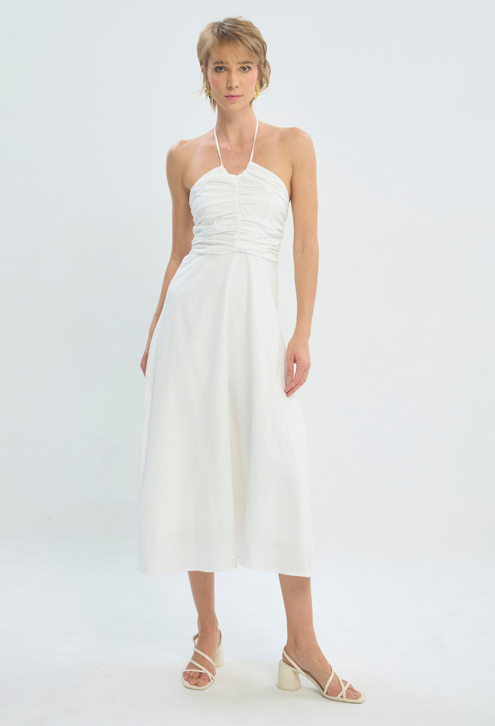 Vestido largo blanco halter con bustier drapeado BYBLA