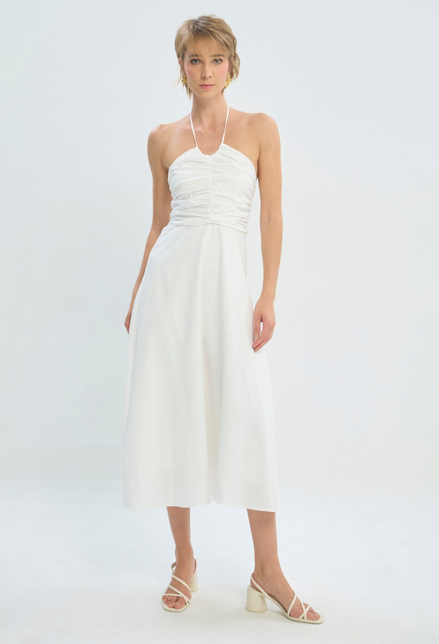 Vestido largo blanco halter con bustier drapeado BYBLA