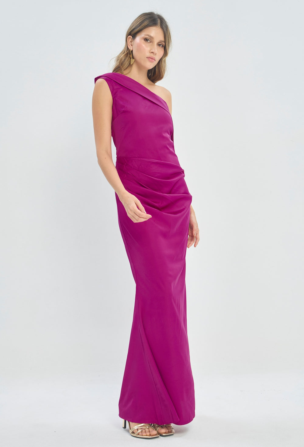 Vestido Largo Un Hombro Magenta BYBLA