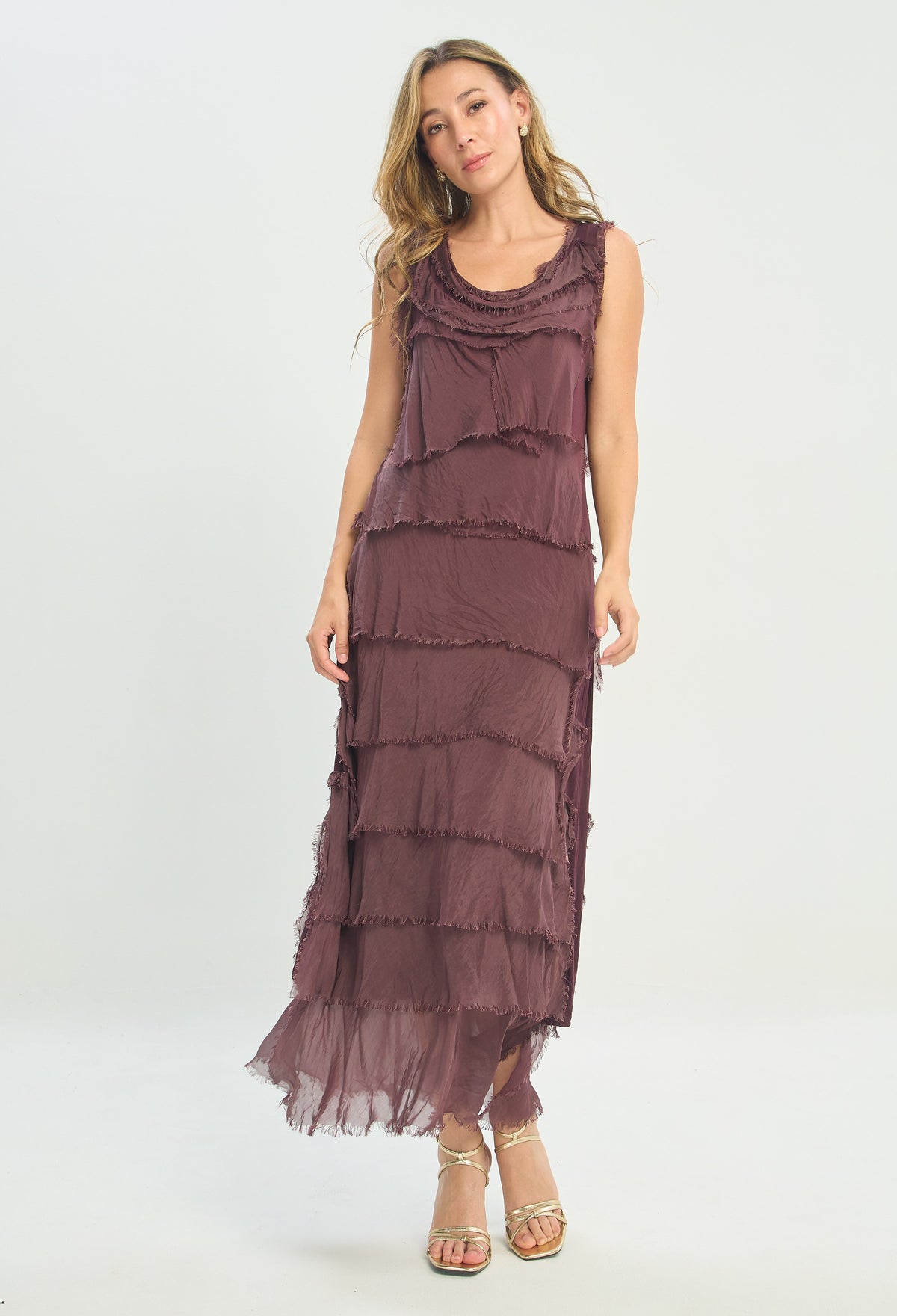 Vestido Largo Volantes Deshilachados Uva BYBLA