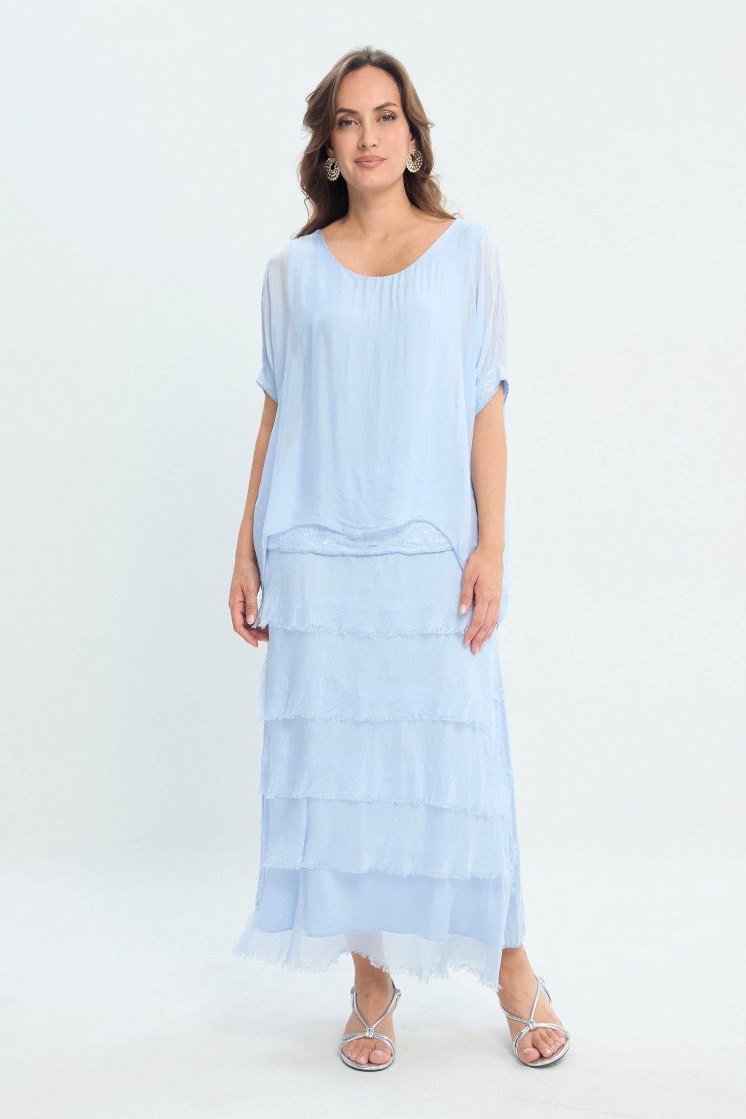 Vestido en Seda con Falda en Capas NEW